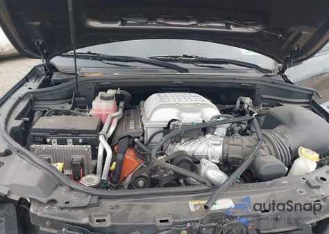 2018 Jeep Grand Cherokee Trackhawk 4X4 from USA, damaged, VIN 1C4RJFN90JC437656